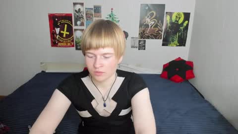 cattie_w_ online show from 04-08-26, 01:27