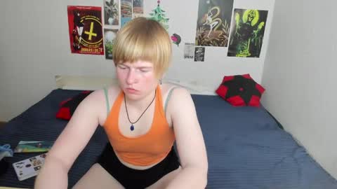 cattie_w_ online show from 04-29-26, 01:10