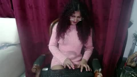 Snapshot of cattleya1618 chatting on 12-16-24, 05:38 cattleya online show from 12-16-24, 05:38