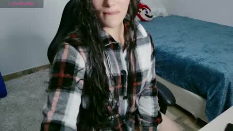 Snapshot of cattleyaangel chatting on 07-21-26, 08:33 Cattleya online show from 07-21-26, 08:33