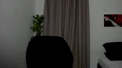 Snapshot of catty_noir1 chatting on 01-12-26, 11:32 Catty online show from 01-12-26, 11:32