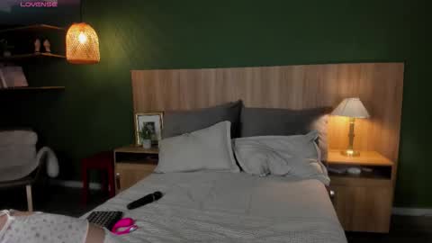 Snapshot of caty_loves chatting on 02-02-26, 11:25 Caty online show from 02-02-26, 11:25