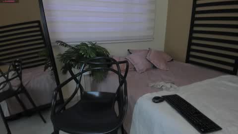 Snapshot of caty_loves chatting on 02-06-26, 10:13 Caty online show from 02-06-26, 10:13