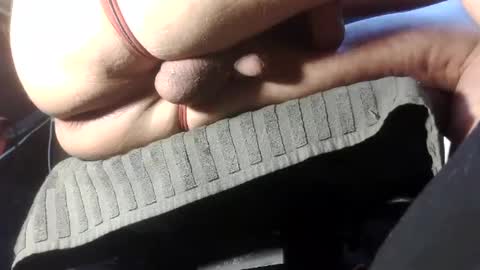 Snapshot of caughtnaked chatting on 10-25-25, 01:57 caughtnaked online show from 10-25-25, 01:57