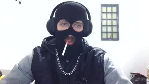 Snapshot of caugusto91 chatting on 03-30-26, 12:44 Carlos A online show from 03-30-26, 12:44