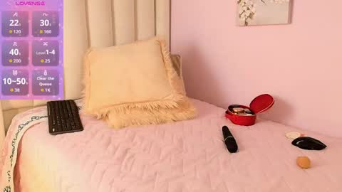 Cay online show from 04-25-26, 07:11