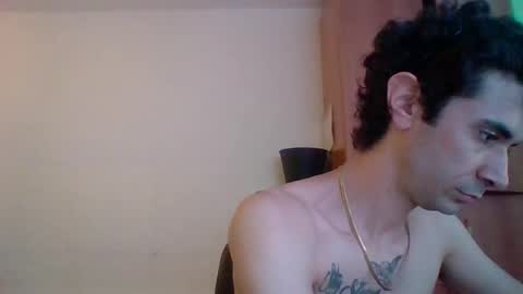 Snapshot of cazzone98italiano chatting on 07-17-26, 07:08 cazzone98italiano online show from 07-17-26, 07:08