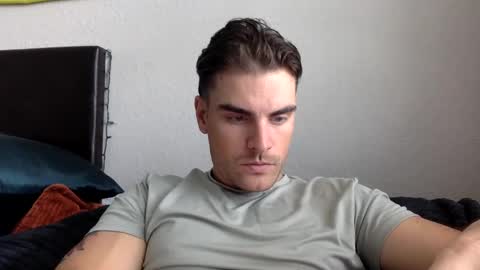 Rivs online show from 01-29-25, 04:19