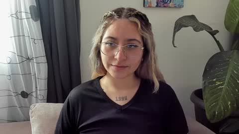 Snapshot of ccuteass chatting on 12-07-24, 03:41 ccuteass online show from 12-07-24, 03:41