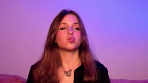 Lina  online show from 09-28-25, 07:41