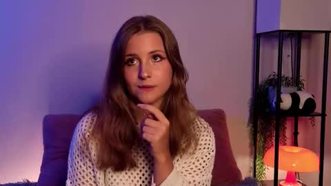 Lina  online show from 11-17-25, 08:03