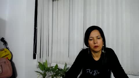 Snapshot of cecihotty4u chatting on 03-10-25, 03:34 ceci online show from 03-10-25, 03:34