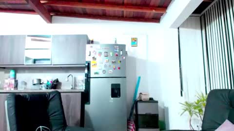 Snapshot of cecihotty4u chatting on 03-08-26, 03:32 ceci online show from 03-08-26, 03:32