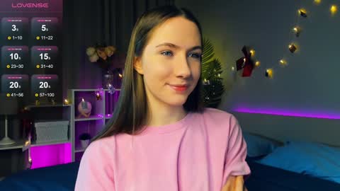 Josie Manesi online show from 02-08-25, 07:16