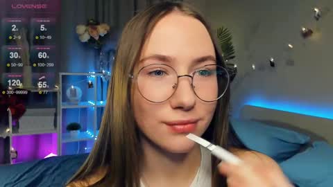 Josie Manesi online show from 03-02-25, 07:34