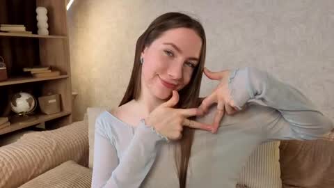 Josie Manesi online show from 09-20-25, 05:30