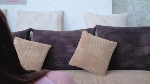 Josie Manesi online show from 04-27-26, 06:22