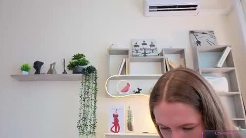 Josie Manesi online show from 07-16-26, 06:08