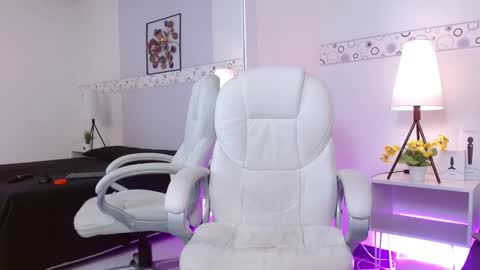 Celesste  online show from 09-24-25, 11:35