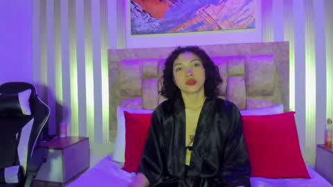 Snapshot of celeste_collinss_ chatting on 11-01-25, 11:45 celeste online show from 11-01-25, 11:45