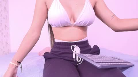 Snapshot of celeste_moonx chatting on 10-20-25, 11:54 Celeste online show from 10-20-25, 11:54