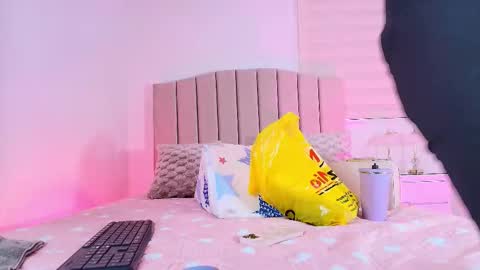 Snapshot of celeste_moonx chatting on 11-01-25, 11:56 Celeste online show from 11-01-25, 11:56