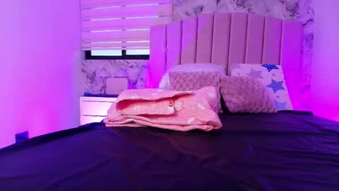 Snapshot of celeste_moonx chatting on 11-07-25, 12:05 Celeste online show from 11-07-25, 12:05