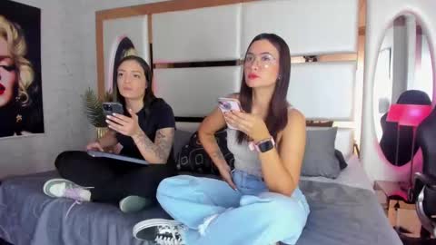 Snapshot of celeste_starsss chatting on 01-17-25, 09:17 celeste_starsss online show from 01-17-25, 09:17