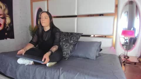 Snapshot of celeste_starsss chatting on 01-19-25, 09:13 celeste_starsss online show from 01-19-25, 09:13
