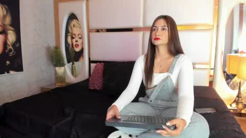 Snapshot of celeste_starsss chatting on 07-15-26, 09:31 celeste_starsss online show from 07-15-26, 09:31