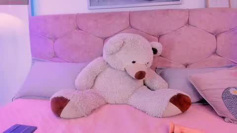 Celeste online show from 04-25-26, 12:19