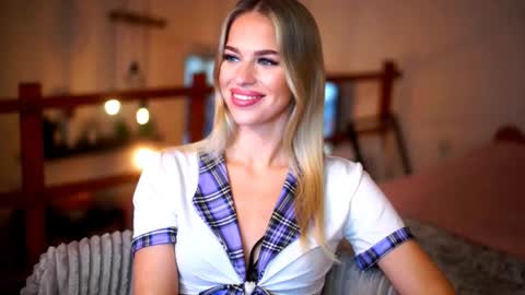 Sunflower  online show from 02-19-26, 04:36