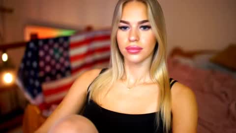 Snapshot of celeste_www chatting on 07-16-26, 07:58 Sunflower online show from 07-16-26, 07:58