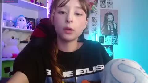 celesteayase online show from 07-18-26, 01:43