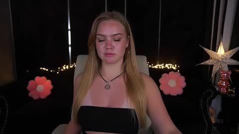 celestenoirr online show from 05-25-26, 06:03