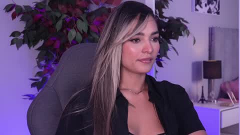 Snapshot of celesterabbit chatting on 01-12-25, 07:10 The girl of your eyes online show from 01-12-25, 07:10