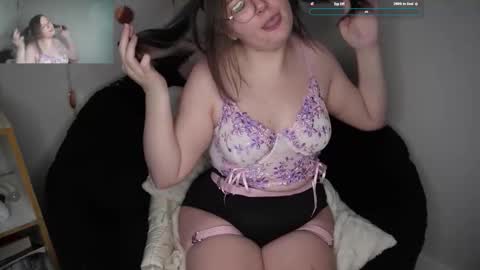 Snapshot of celestialosh chatting on 02-15-26, 01:35 celestialosh online show from 02-15-26, 01:35