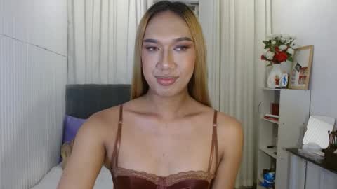 Snapshot of celestinalinaa chatting on 11-15-25, 10:37 Celeste online show from 11-15-25, 10:37