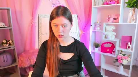 your cute kitty online show from 03-19-26, 06:56