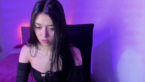 Snapshot of celestinepurple chatting on 01-10-25, 05:34 Celestineeeeee online show from 01-10-25, 05:34