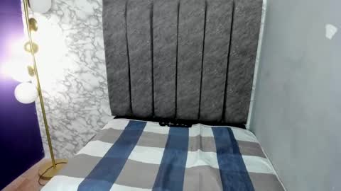 Snapshot of celestte_sweet chatting on 12-17-24, 07:40 online show from 12-17-24, 07:40