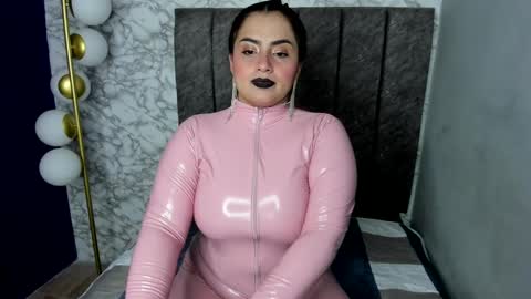 Snapshot of celestte_sweet chatting on 12-26-24, 06:30 online show from 12-26-24, 06:30