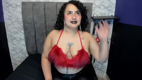 Snapshot of celestte_sweet chatting on 01-16-25, 06:35 online show from 01-16-25, 06:35