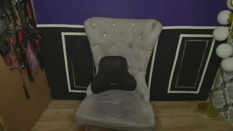 Snapshot of celestte_sweet chatting on 05-08-26, 12:16 online show from 05-08-26, 12:16