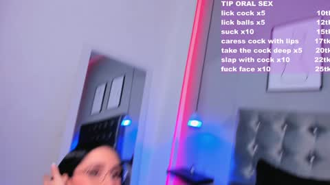 CelinaYHanck online show from 01-19-25, 05:49