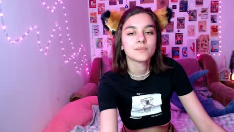 Snapshot of celine_dionn chatting on 12-13-24, 02:38 Celine online show from 12-13-24, 02:38