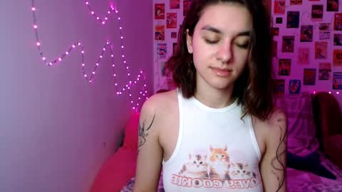 Snapshot of celine_dionn chatting on 02-02-25, 10:57 Celine online show from 02-02-25, 10:57