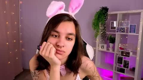 Snapshot of celine_dionn chatting on 10-26-25, 03:45 Celine online show from 10-26-25, 03:45