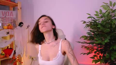 Snapshot of celine_dionn chatting on 11-02-25, 04:59 Celine online show from 11-02-25, 04:59