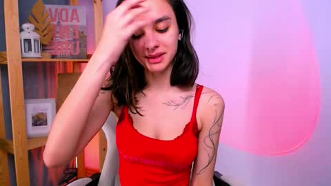 Snapshot of celine_dionn chatting on 11-22-25, 08:24 Celine online show from 11-22-25, 08:24